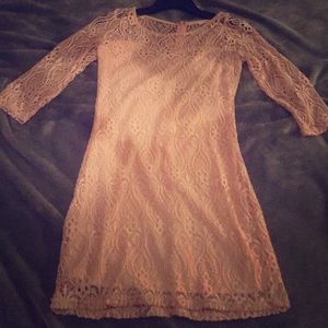Lace pink dress (fitted)